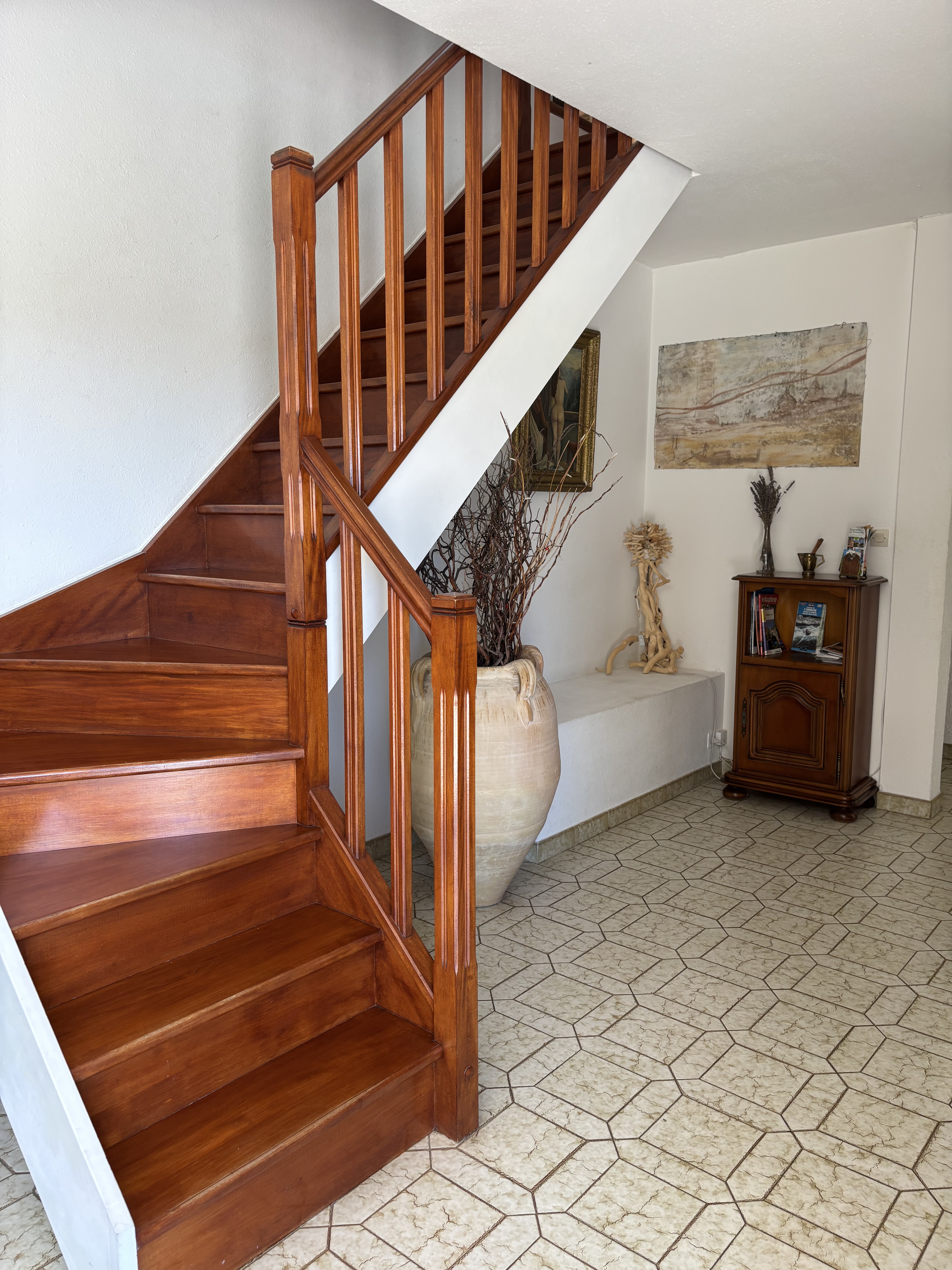 Escalier villa Ardèche Villa des Vignes - parties communes